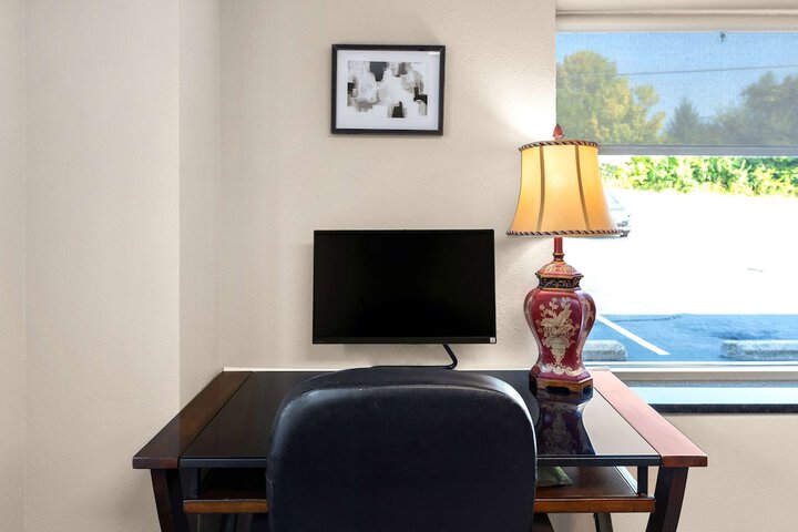 Best Western Adena Inn