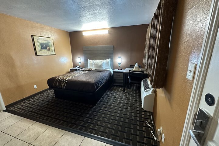 New Corral Motel
