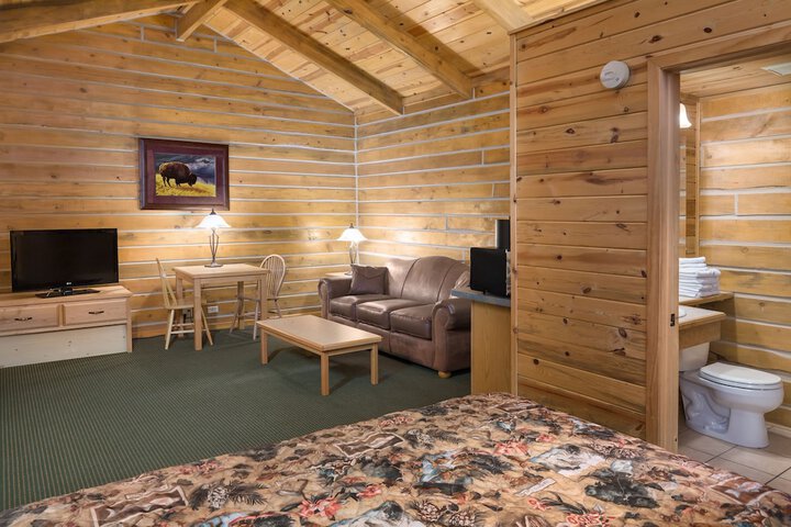 Rock Crest Lodge & Cabins