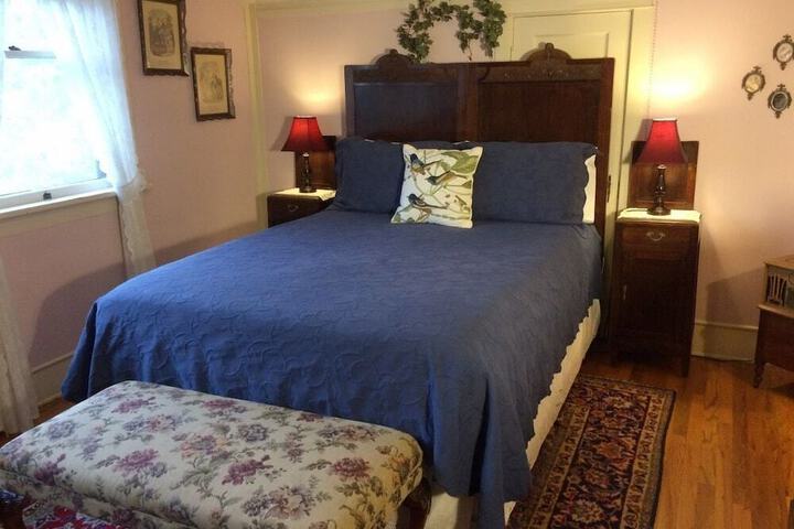 BARRETTA GARDENS INN