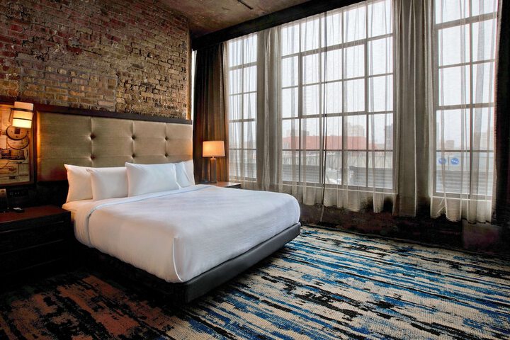 Room 40 of 65