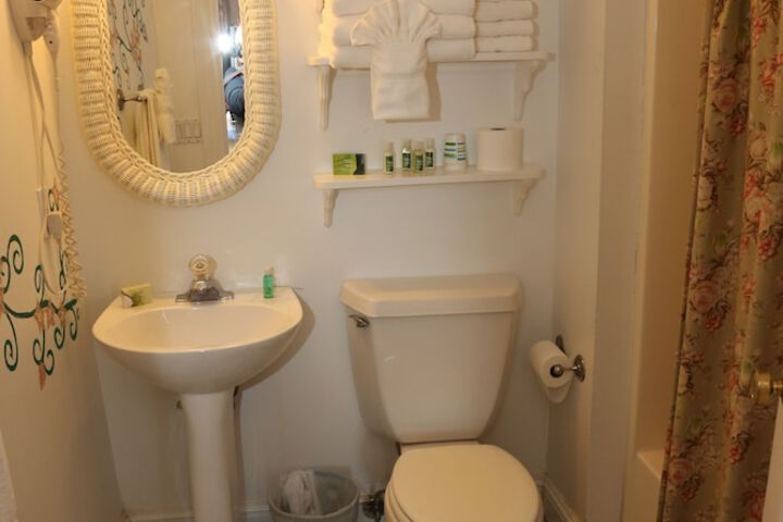 Room 14 of 68
