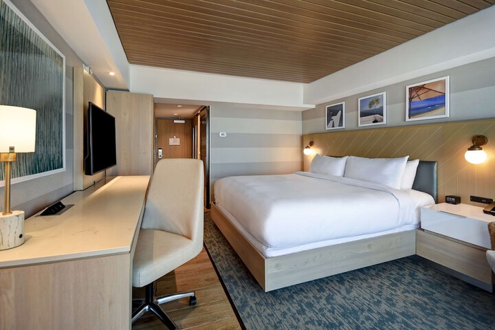 DoubleTree by Hilton Virginia Beach Oceanfront South