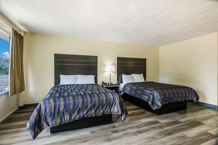 Room 15 of 32