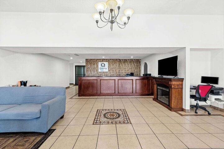 Hotel Interior 10 of 31