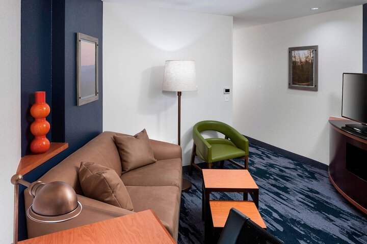 Room 22 of 32