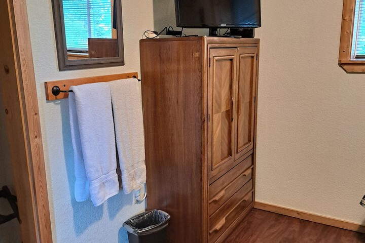 Room 16 of 35