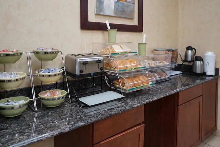Breakfast/Coffee Service 76 of 100