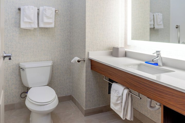 Holiday Inn Express Hotel & Suites a Lake Zurich-Barrington by IHG