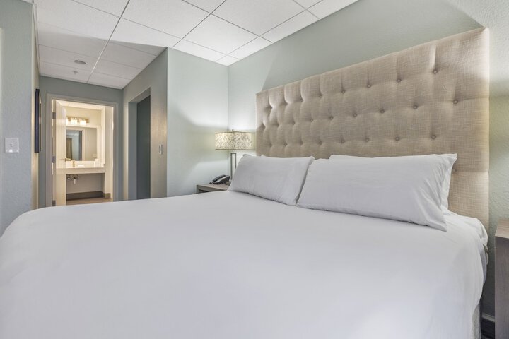 Room 108 of 149