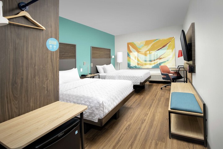 Room 14 of 33