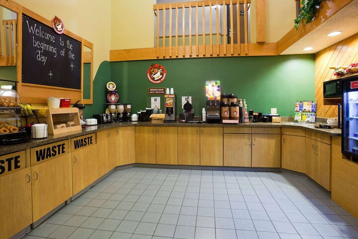 Breakfast/Coffee Service 17 of 19
