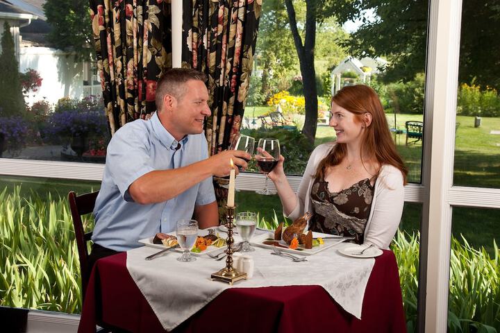 Dining 62 of 88