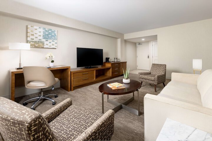 Room 42 of 67