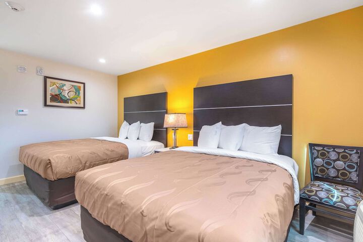 Room 18 of 30