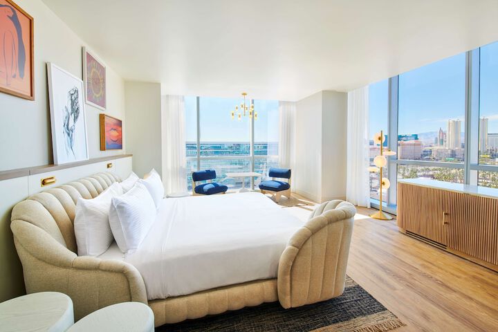 Room 41 of 201