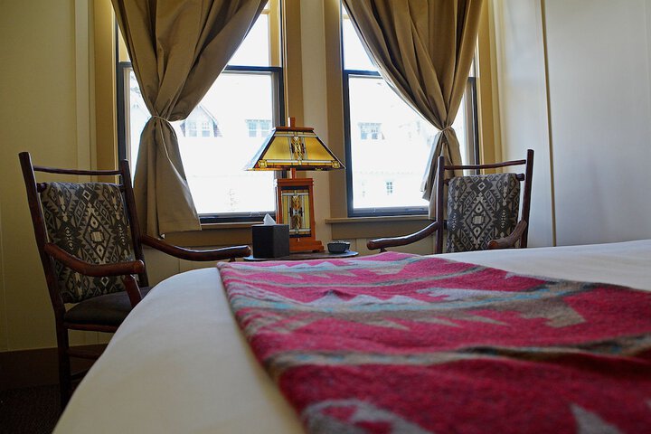 Paradise Inn