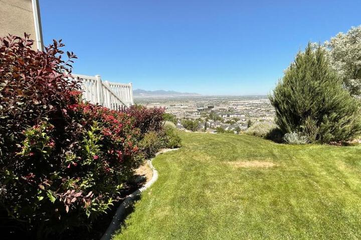 City View Retreat 2 BR 1 B
