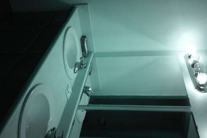 Room 18 of 43