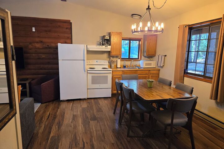 Yuba River Inn