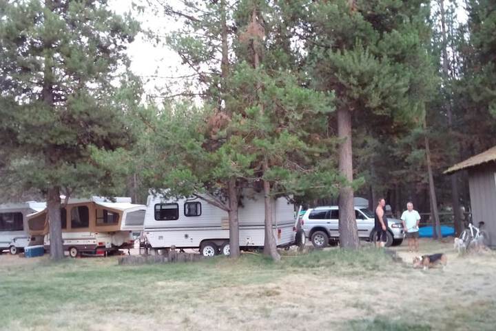 DiamondStone Guest Lodges