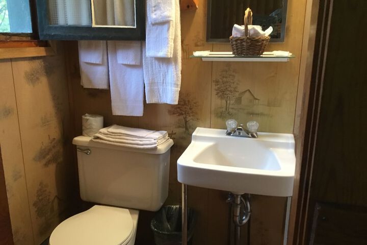 Room 5 of 23