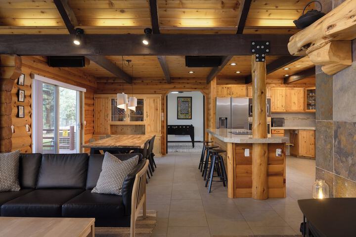 High-end Cabin 3BR 30min to Hoodoo Ski