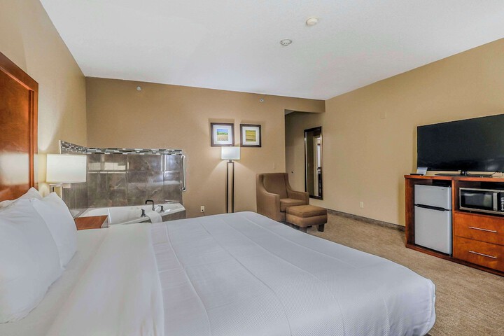 Room 8 of 23