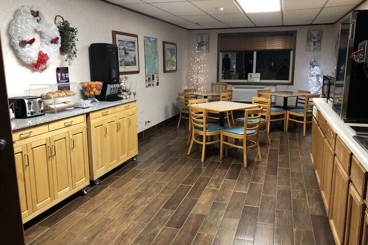 Super 8 by Wyndham Superior WI