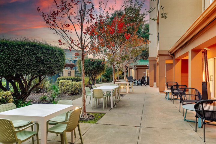 Sonesta Select San Francisco Airport Oyster Point Waterfront