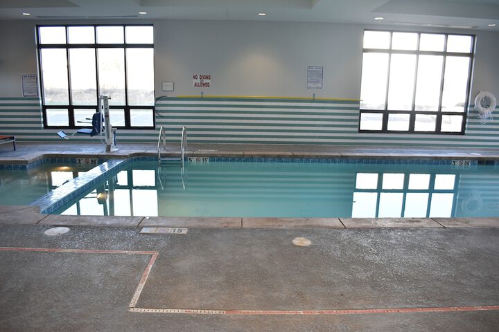 Pool 10 of 93