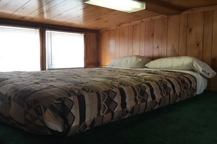 Room 18 of 44