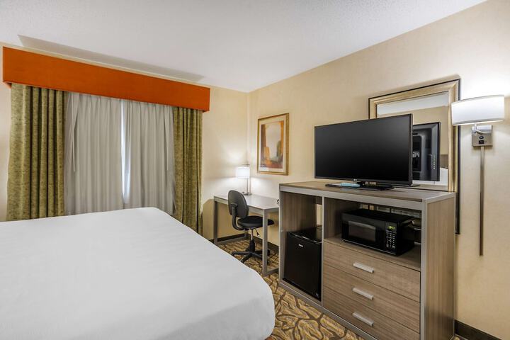 Room 22 of 39