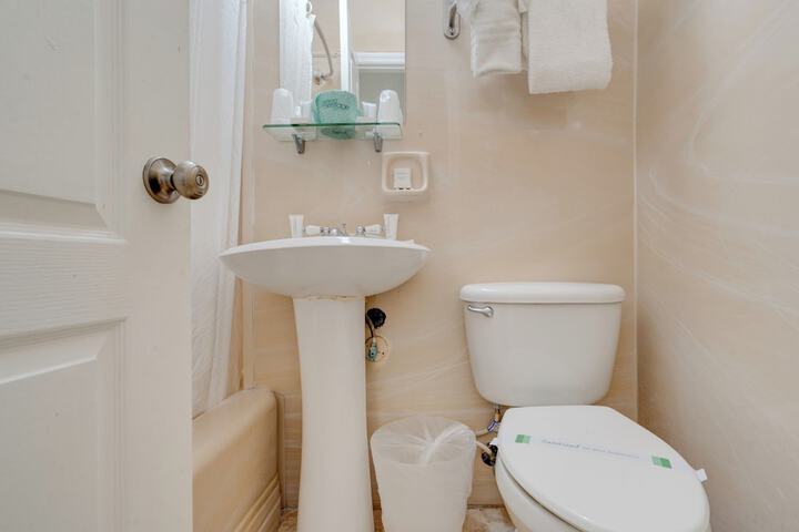 Room 15 of 45