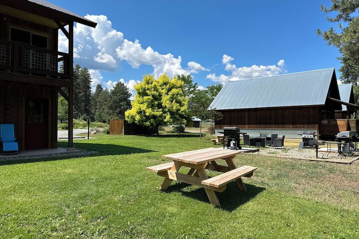 Methow River Lodge & Cabins