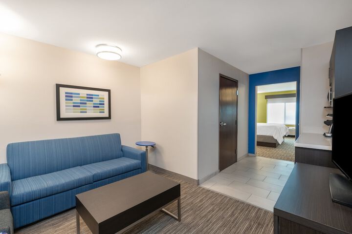 Holiday Inn Express & Suites Trinidad by IHG