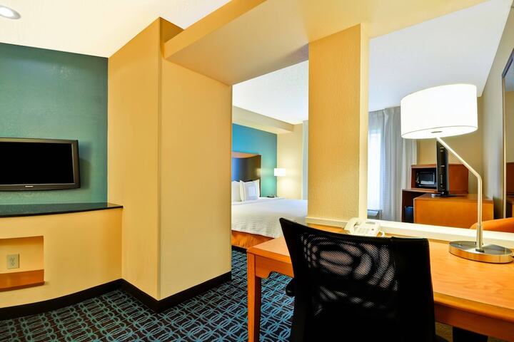 Room 12 of 24