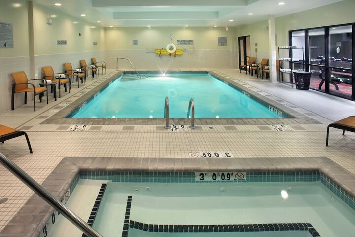 Courtyard by Marriott Providence Warwick