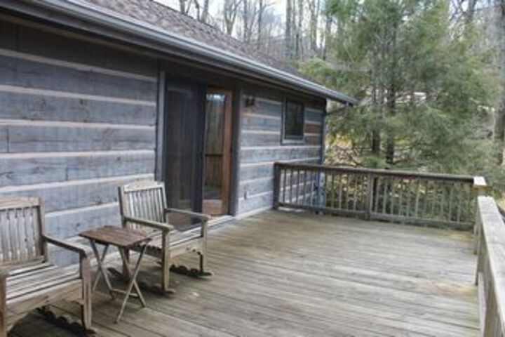 Riverside Log Cabins