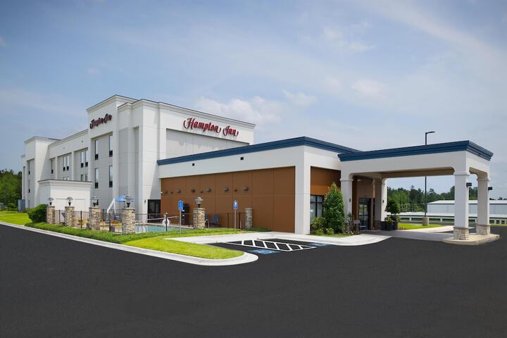 Hampton Inn Magnolia
