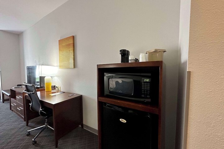 Room 22 of 34