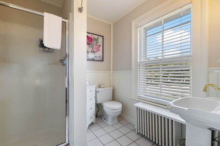 Westbrook Inn B & B