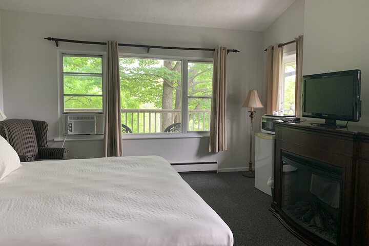 Room 26 of 104