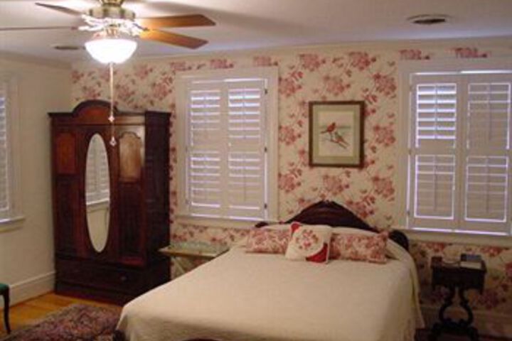 Fuquay Mineral Spring Inn & Garden
