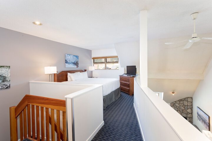 Room 49 of 182