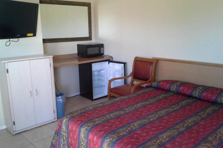 Room 28 of 36