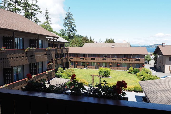 Hotel 4 of 145