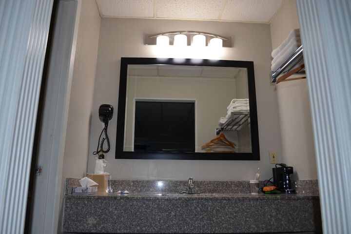 Room 20 of 23