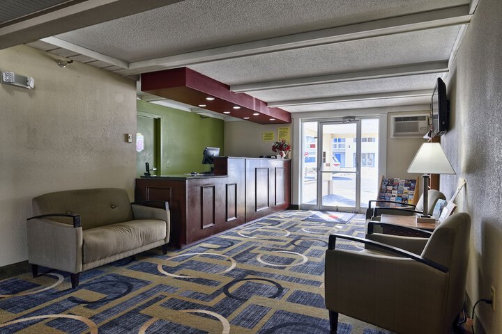 Hotel Interior 6 of 32