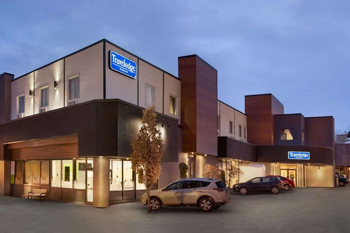 Hotel 2 of 35